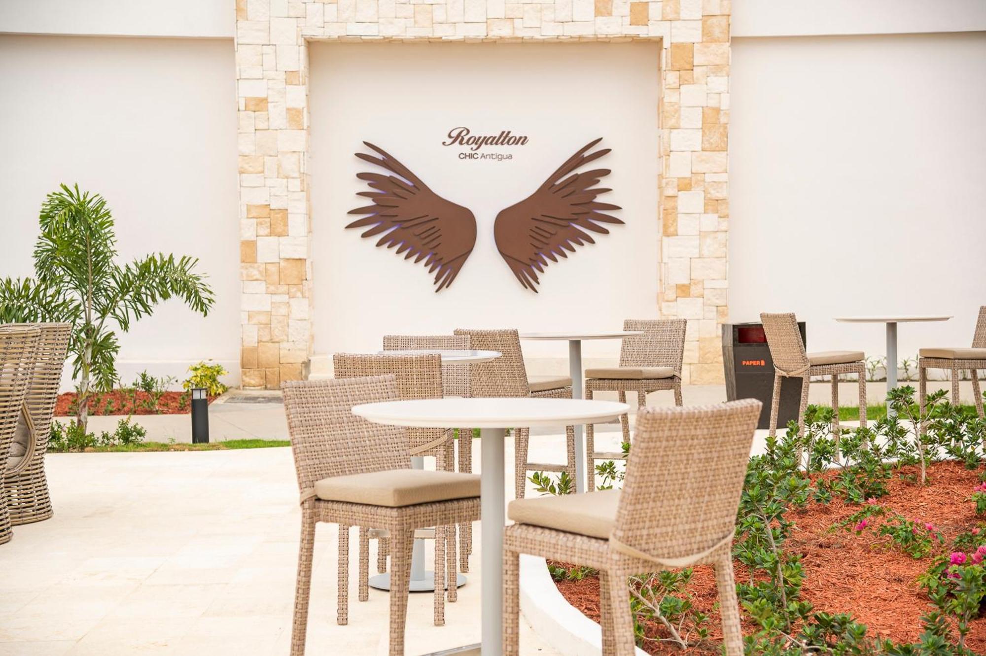 Royalton Chic Antigua, An Autograph Collection All-Inclusive Resort - Adults Only St. John's 外观 照片