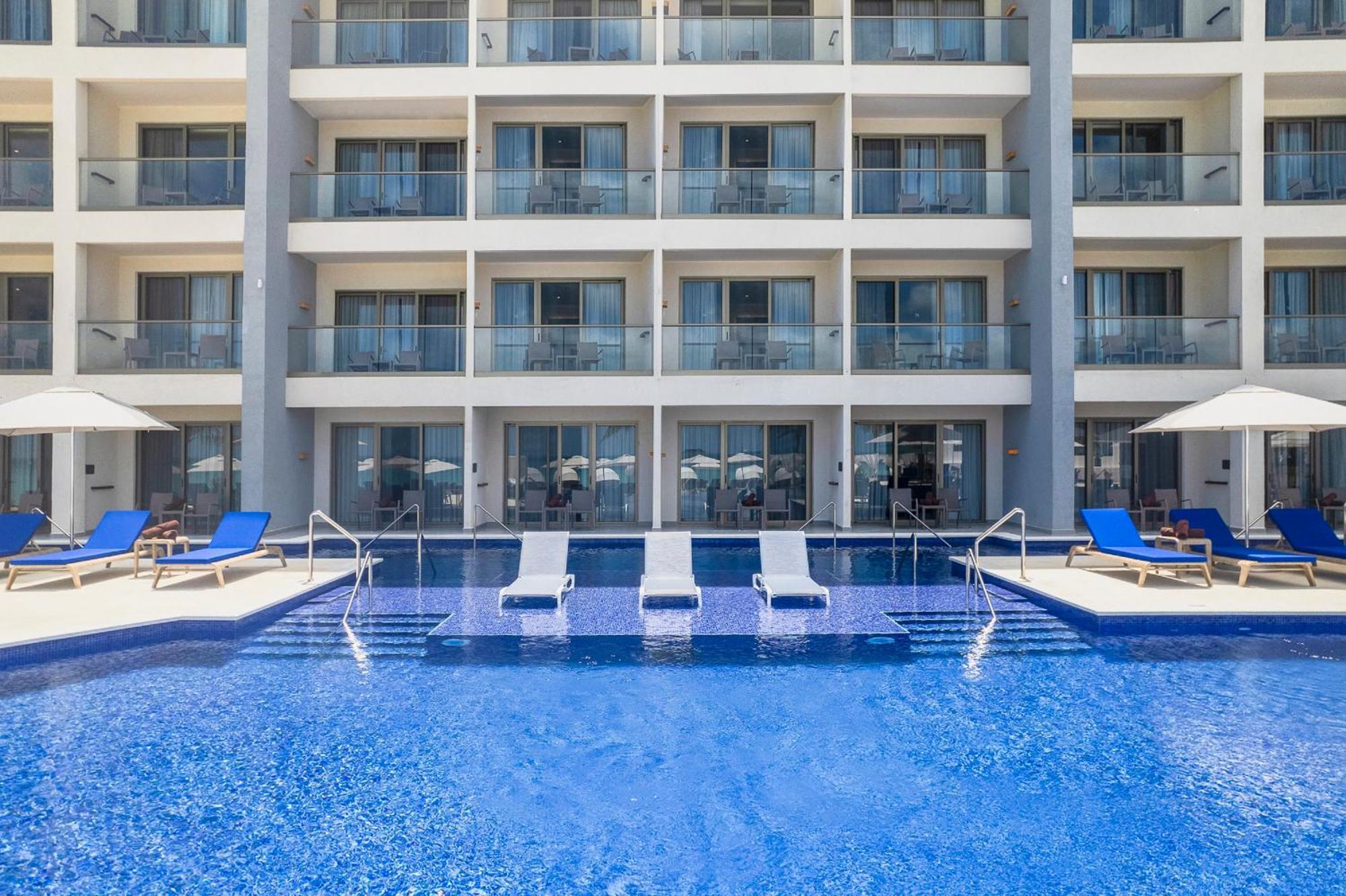 Royalton Chic Antigua, An Autograph Collection All-Inclusive Resort - Adults Only St. John's 外观 照片