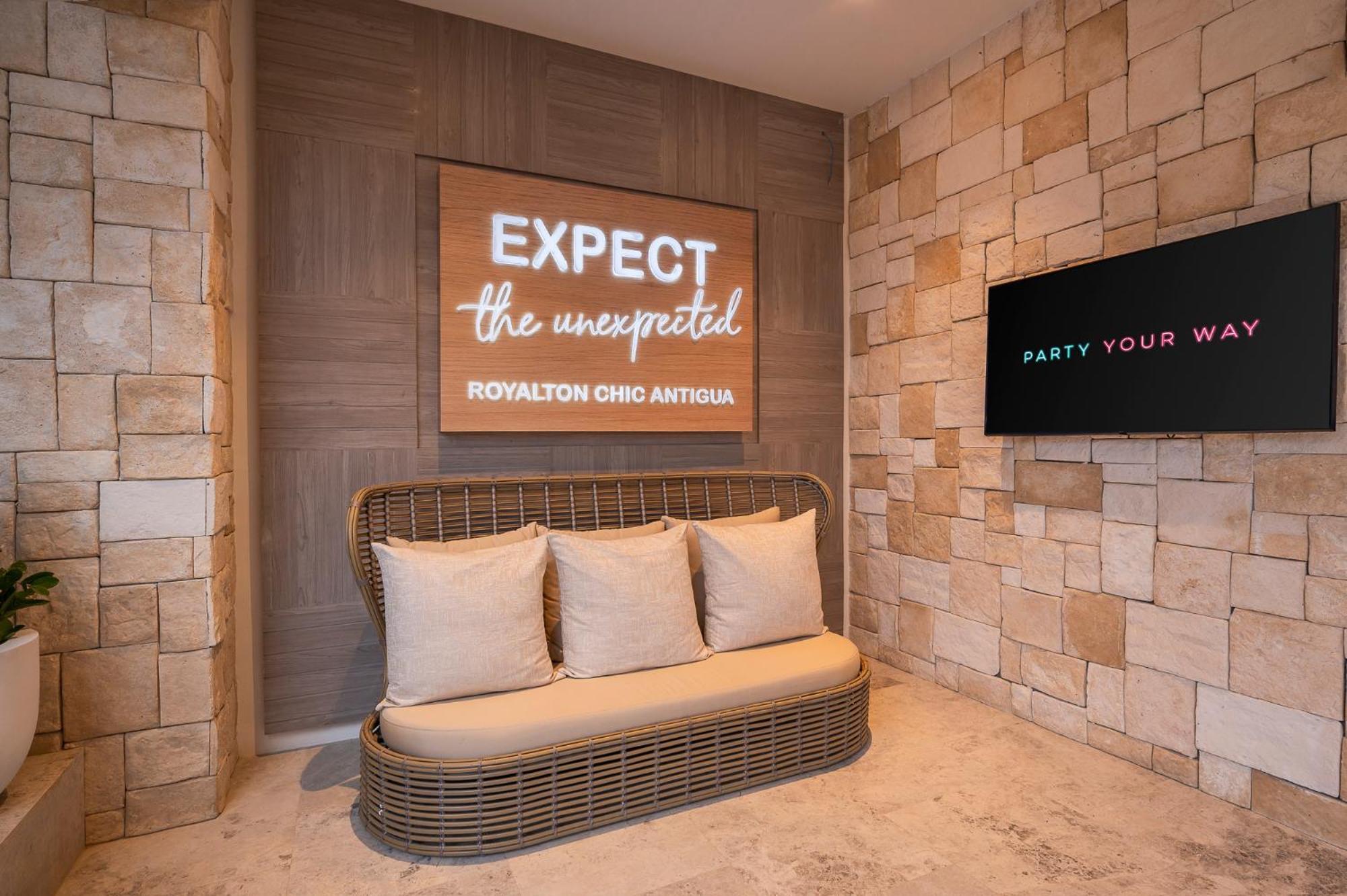 Royalton Chic Antigua, An Autograph Collection All-Inclusive Resort - Adults Only St. John's 外观 照片