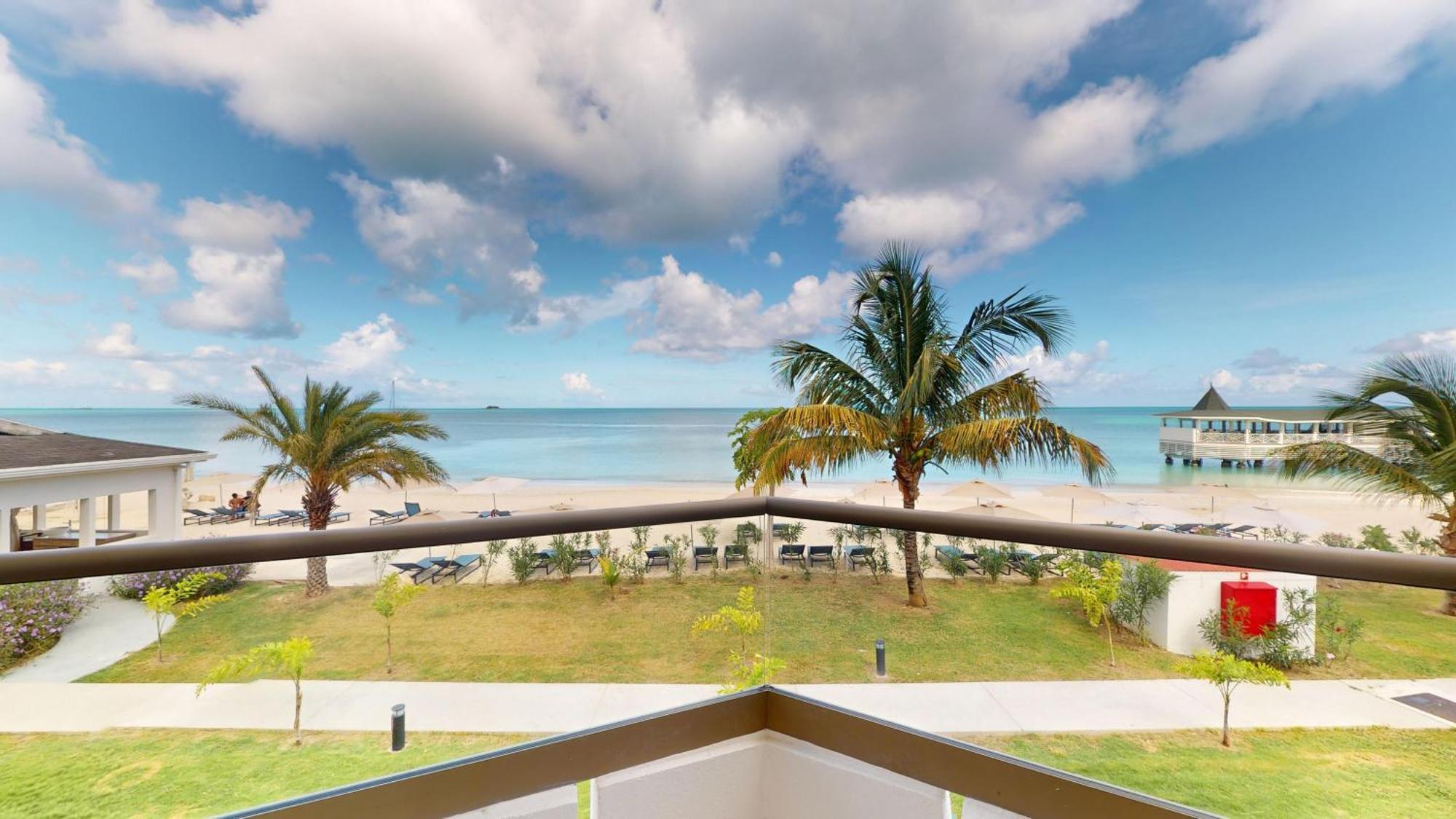 Royalton Chic Antigua, An Autograph Collection All-Inclusive Resort - Adults Only St. John's 外观 照片